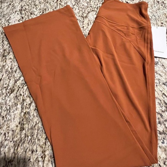 💗GET 20% OFF💗NWT Lululemon Groove Super-High-Rise Flared Pant Nulu -Butternut - Picture 2 of 4